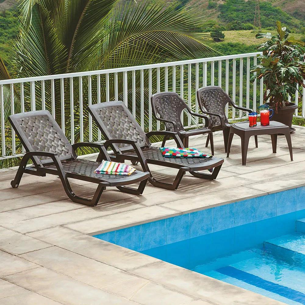 Combo Playero (2 Camas Asoleadoras + 2 Sillas Playeras + 1 Mesa De Centro) Wengue