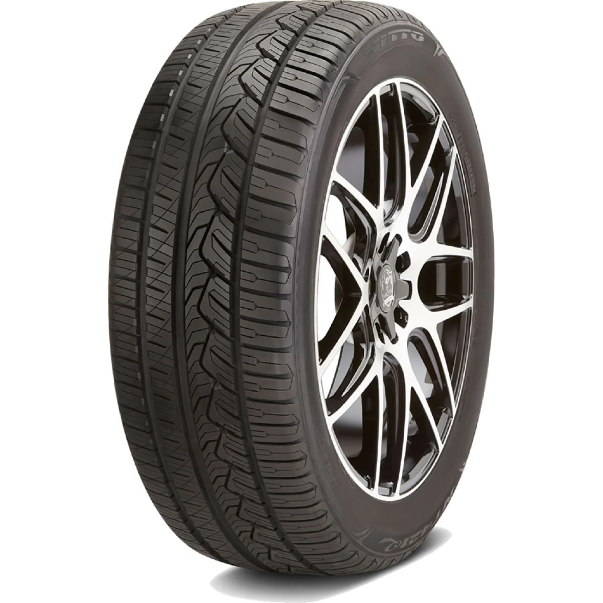 LLANTA NITTO 225/55R19 NT421Q XL 99V