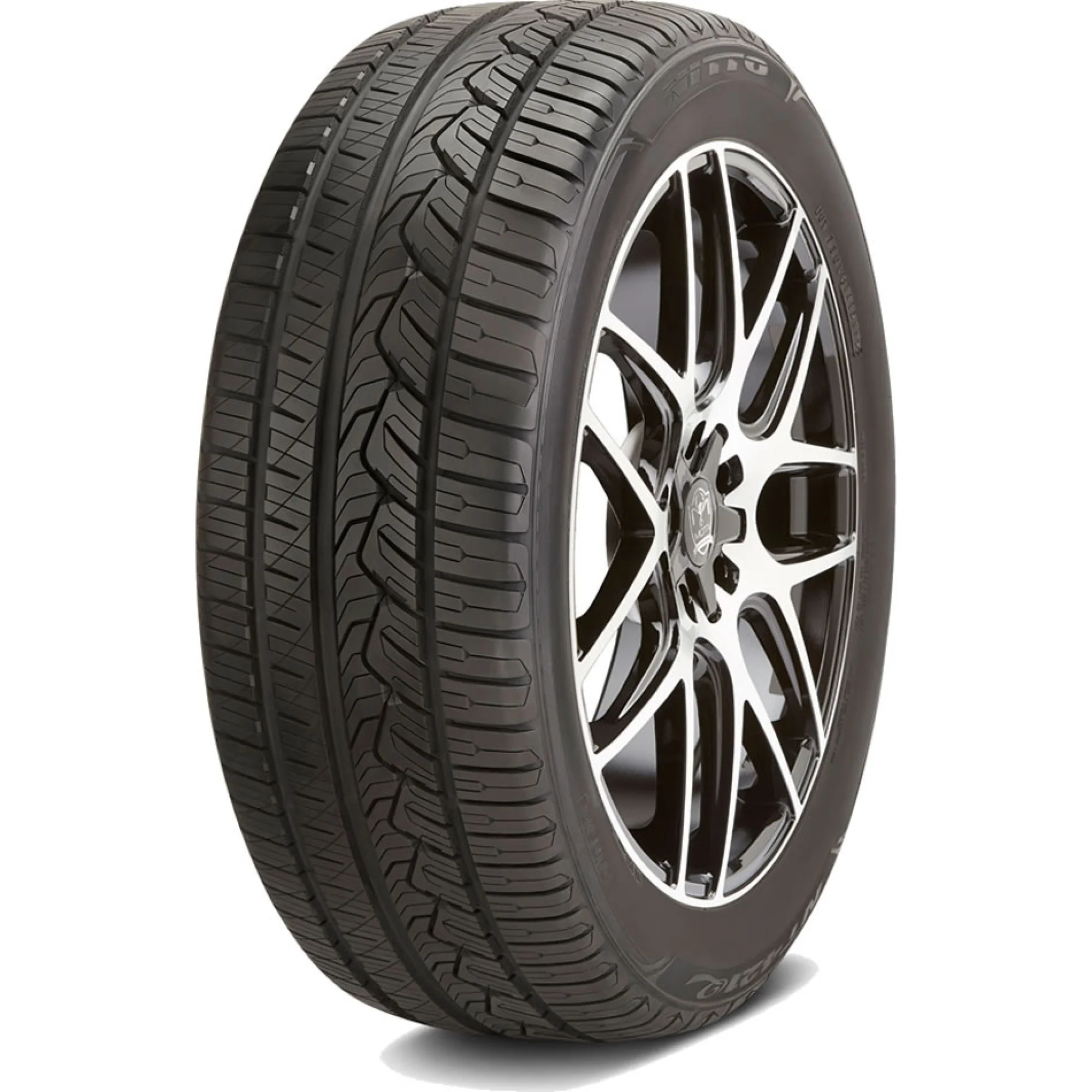 LLANTA NITTO 235/60R17 NT421Q XL 106H