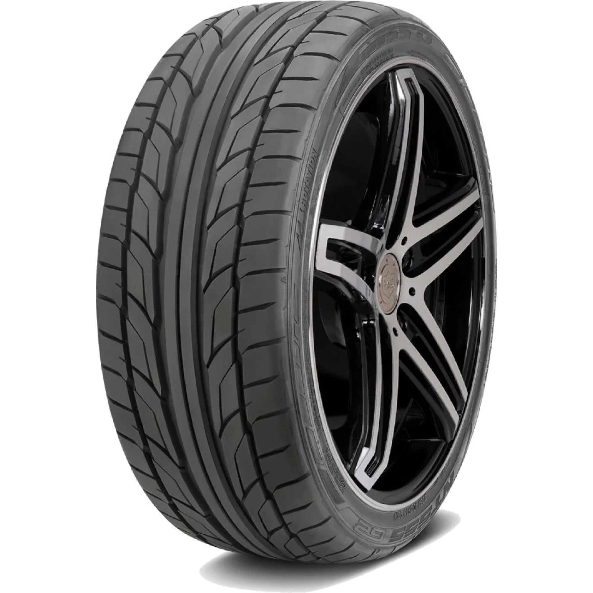 LLANTA NITTO 265/40R22 NT555 G2 XL 106Y