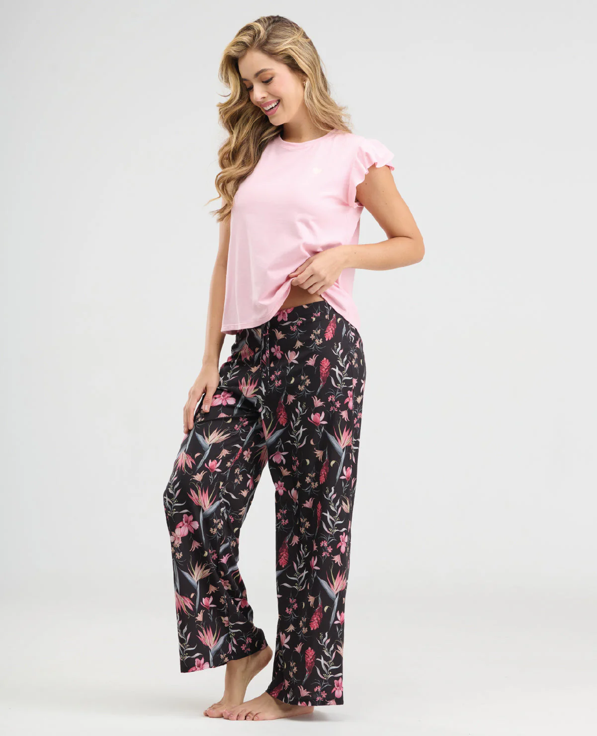 PIJAMA DE PANTALÓN | MANGA CORTA | ESTAMPADA - Image 3